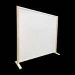 Expopillarwand HxB193x208cm whitewash wit op voeten Expositiepaneel
