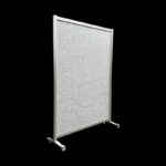 Akoestische wand vilt witgrijs op wielen HxB197x130cm