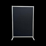Akoestische wand vilt zwart op voeten HxB190x130cm